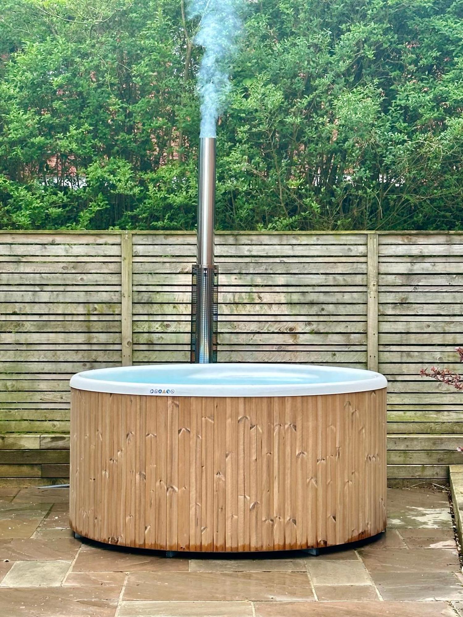 Elletson Park Wood Fired Hot Tubs, Caravans & Pods Pilling Eksteriør billede